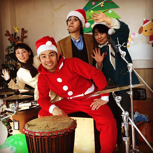 今日はこの4人でクリスマスコンサートやってきました♪@つくば稲岡保育園#ジャンベ #パーカッション #percussion #つくば #tsukuba