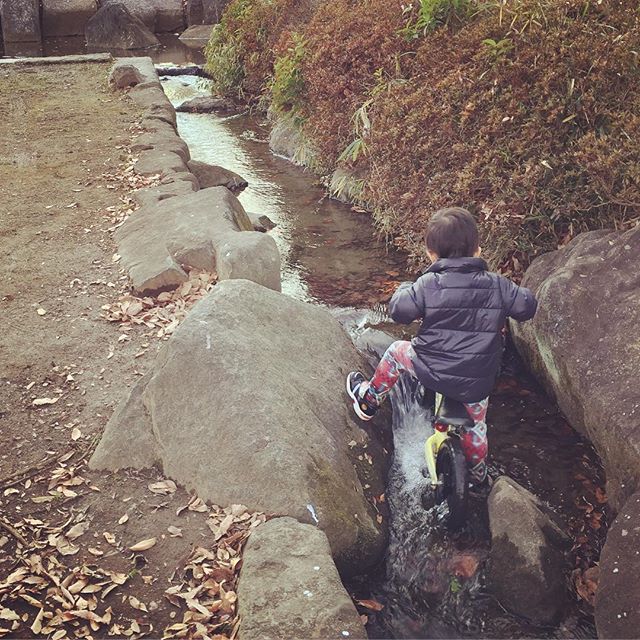 #自転車 #沢登り #公園 #水遊び